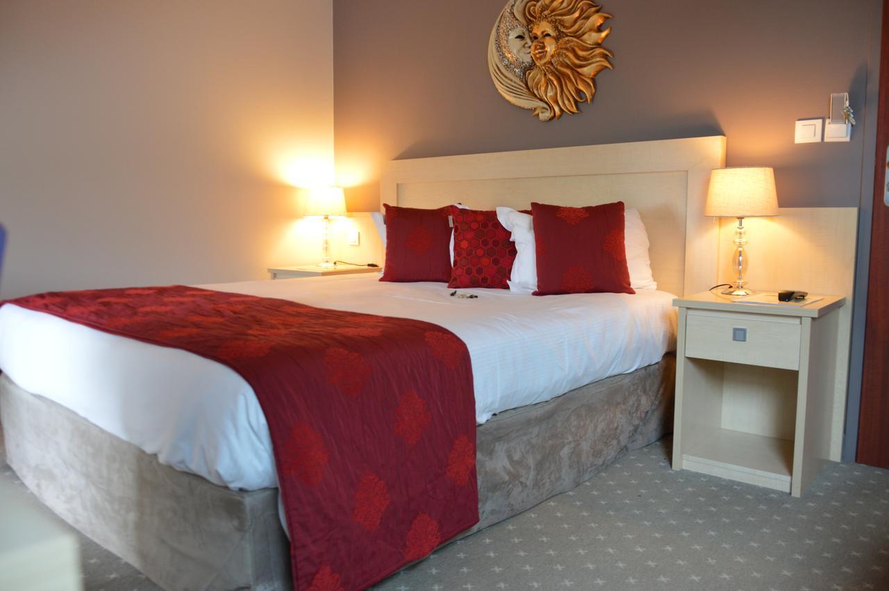 Les Palis Spa Grand-Fougeray Esterno foto